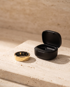 [Gold] Lumo Ring in gold with charging case